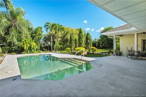 2185 SE Harding Street Port St Lucie FL 34952