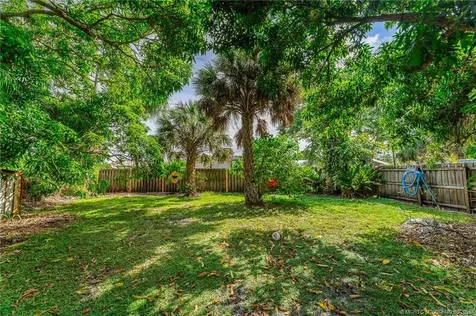 3156 SE Mimosa Street Stuart FL 34997
