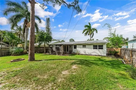 3156 SE Mimosa Street Stuart FL 34997