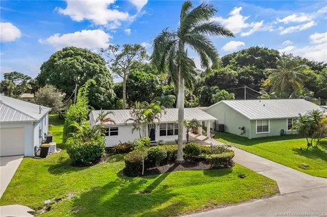 3156 SE Mimosa Street Stuart FL 34997