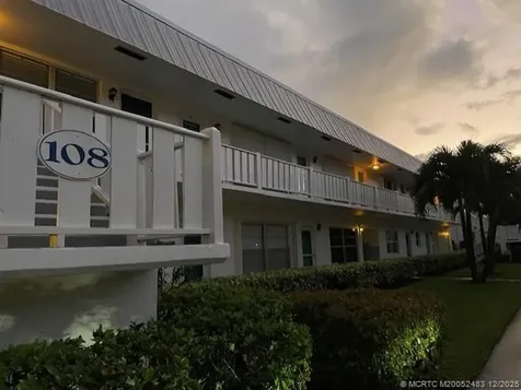 2929 SE Ocean Boulevard Stuart FL 34996