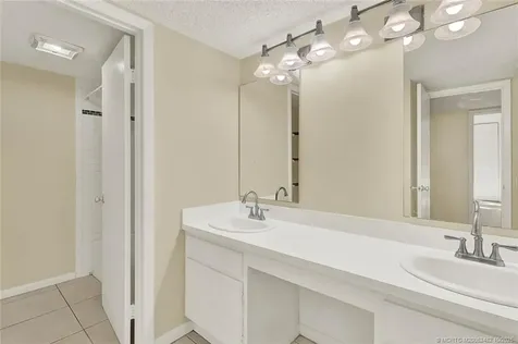 1458 N Lawnwood Circle Fort Pierce FL 34950