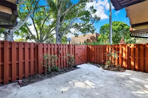 1458 N Lawnwood Circle Fort Pierce FL 34950