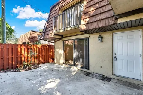 1458 N Lawnwood Circle Fort Pierce FL 34950