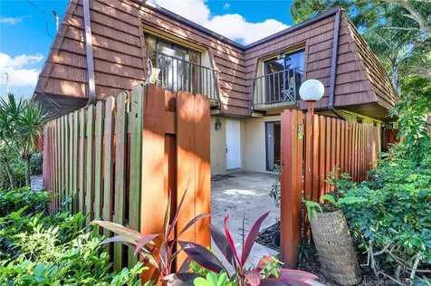 1458 N Lawnwood Circle Fort Pierce FL 34950