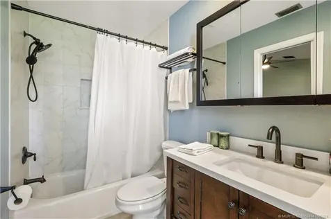 838 SE Cavern Avenue Port St Lucie FL 34983