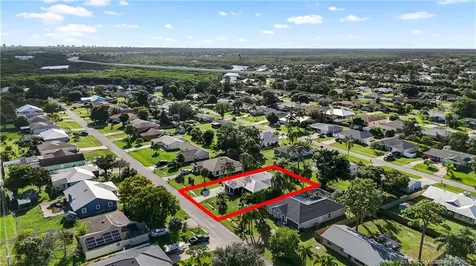 838 SE Cavern Avenue Port St Lucie FL 34983