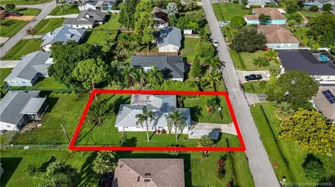 838 SE Cavern Avenue Port St Lucie FL 34983