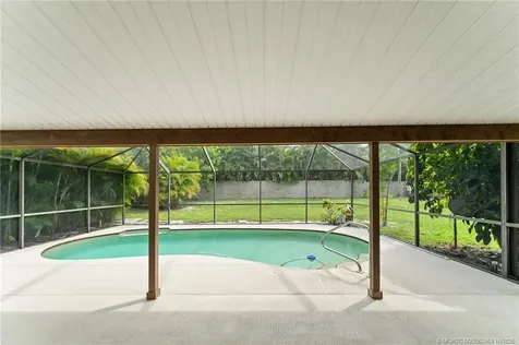 4726 SE Manatee Terrace Stuart FL 34997