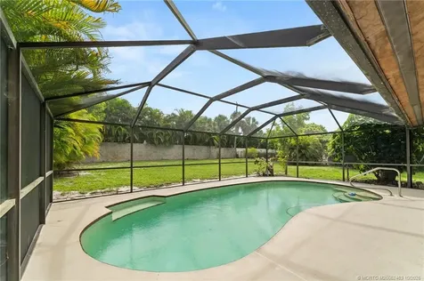 4726 SE Manatee Terrace Stuart FL 34997