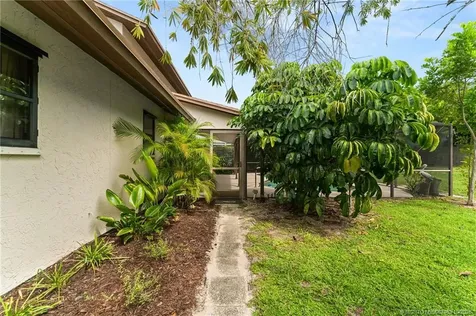4726 SE Manatee Terrace Stuart FL 34997