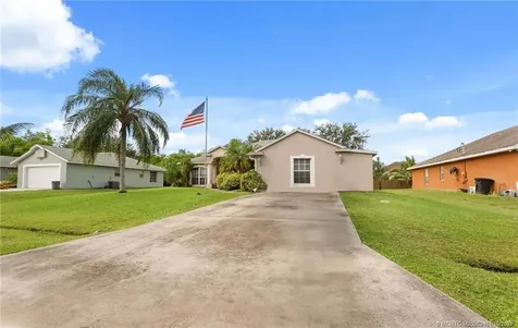 1874 SW Gemini Lane Port St Lucie FL 34984