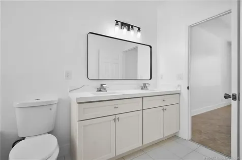 565 SW Feldman Avenue Port St Lucie FL 34953