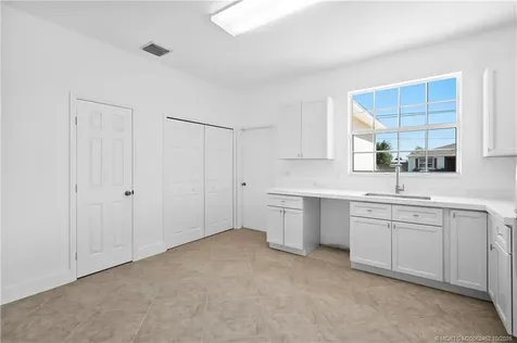 565 SW Feldman Avenue Port St Lucie FL 34953