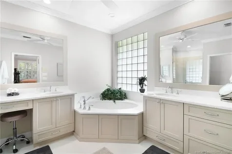 3641 SE Cambridge Drive Stuart FL 34997