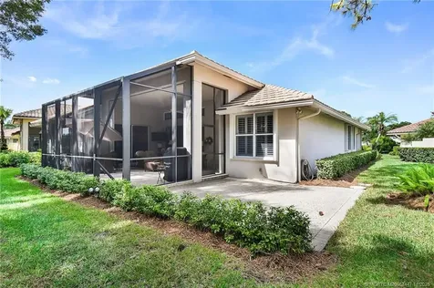 3641 SE Cambridge Drive Stuart FL 34997