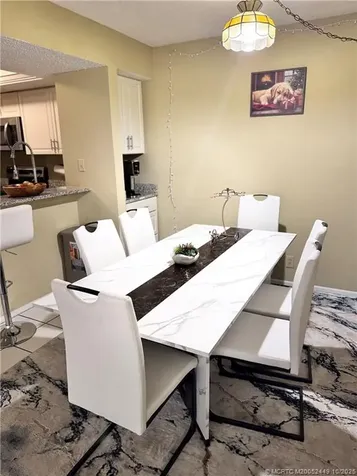 1537 SE Royal Green Circle Port St Lucie FL 34952