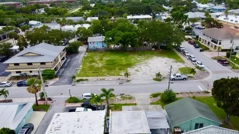 34 SE 6th Street Stuart FL 34994