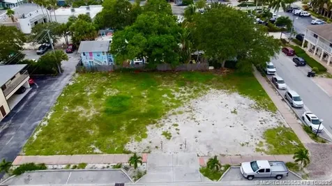 34 SE 6th Street Stuart FL 34994