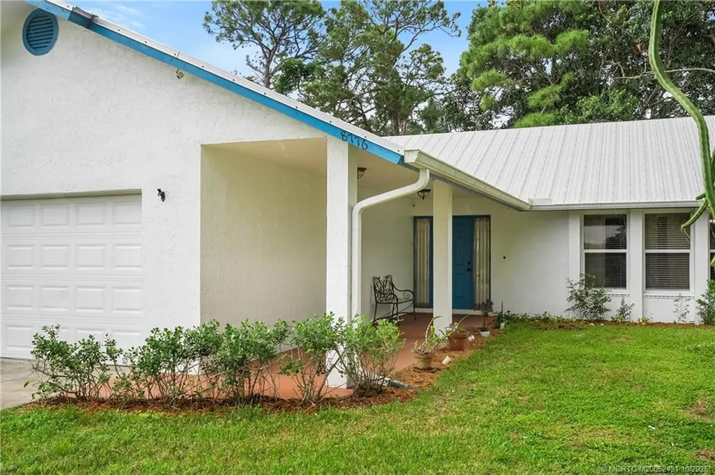 8776 SE May Terrace Hobe Sound FL 33455