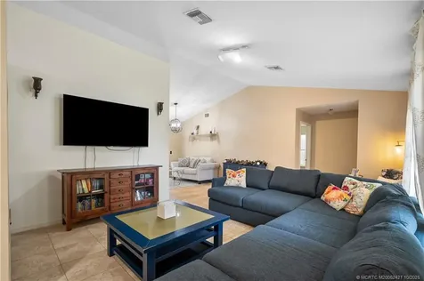 8776 SE May Terrace Hobe Sound FL 33455