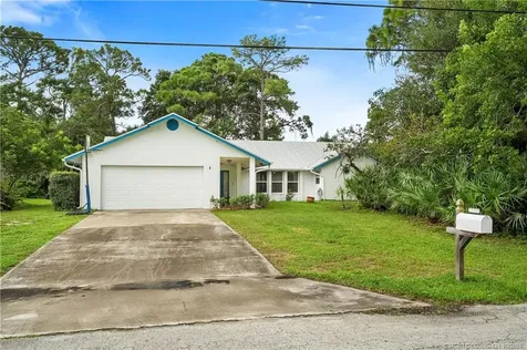 8776 SE May Terrace Hobe Sound FL 33455