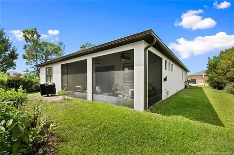 6441 NW Regent Street Port St Lucie FL 34983