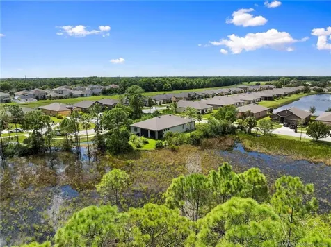 6441 NW Regent Street Port St Lucie FL 34983