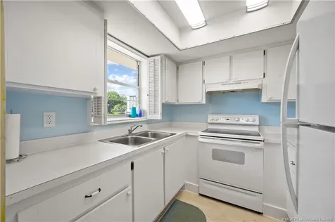 2929 SE Ocean Boulevard Stuart FL 34996