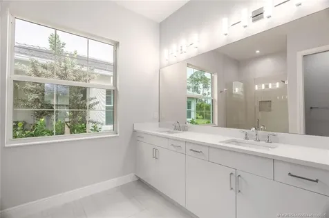 259 SE Via Bisento Port St Lucie FL 34952