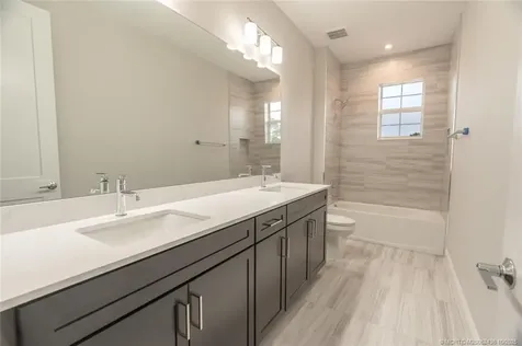 259 SE Via Bisento Port St Lucie FL 34952