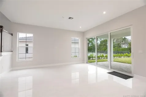 259 SE Via Bisento Port St Lucie FL 34952