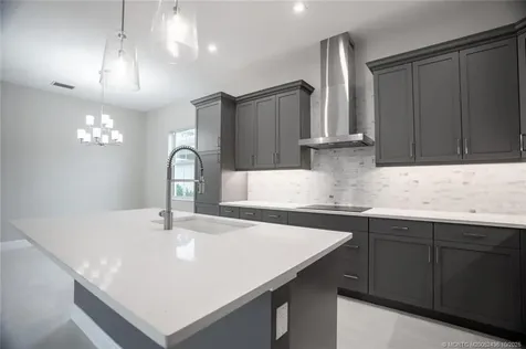 259 SE Via Bisento Port St Lucie FL 34952