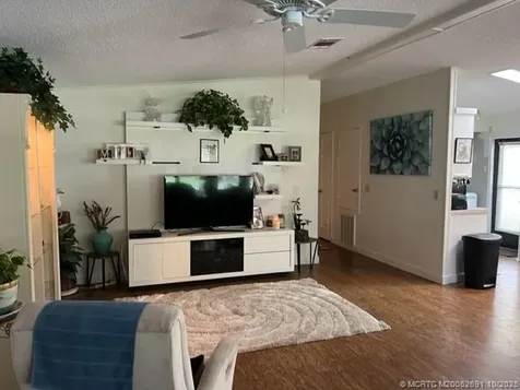 6201 Holly Lane Lantana FL 33462