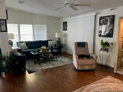 6201 Holly Lane Lantana FL 33462