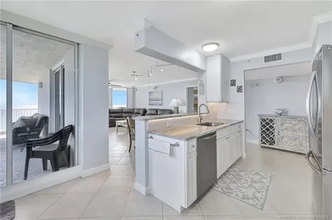 5049 N Highway A1a Fort Pierce FL 34949