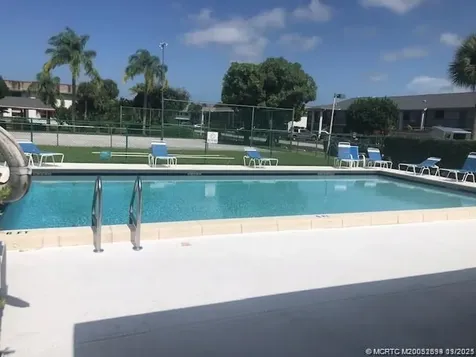 1290 SE Parkview Place Stuart FL 34994