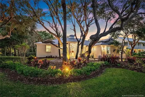 1418 NE Oak Bluff Lane Jensen Beach FL 34957