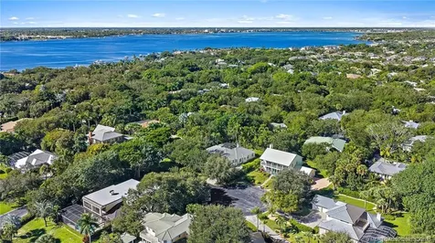 1418 NE Oak Bluff Lane Jensen Beach FL 34957