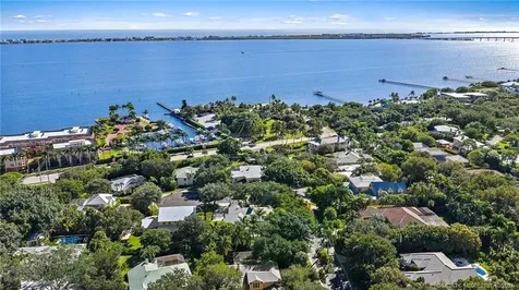 1418 NE Oak Bluff Lane Jensen Beach FL 34957