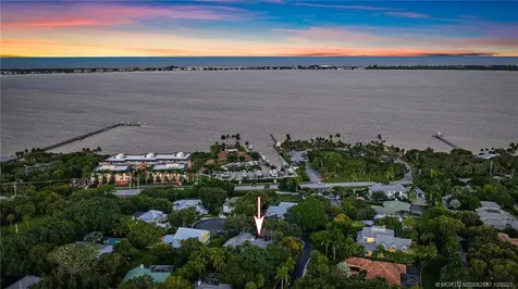 1418 NE Oak Bluff Lane Jensen Beach FL 34957