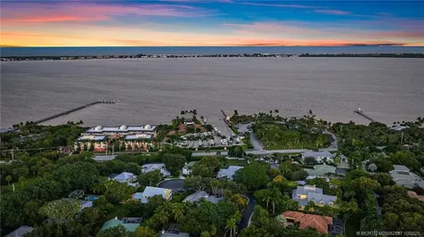 1418 NE Oak Bluff Lane Jensen Beach FL 34957