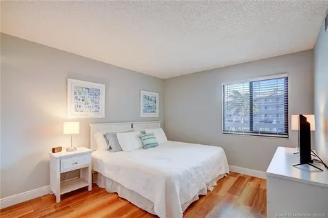 40 NE Plantation Road Stuart FL 34996