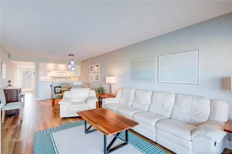 40 NE Plantation Road Stuart FL 34996