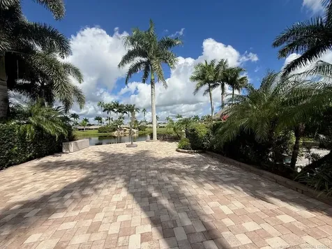 255 NW Hazard Way Port St Lucie FL 34986