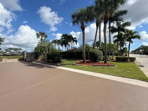 89 NW Boundary Drive Port St Lucie FL 34986