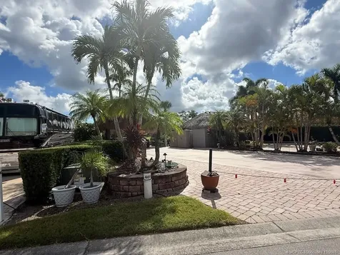 469 NW Sandtrap Lane Port St Lucie FL 34986
