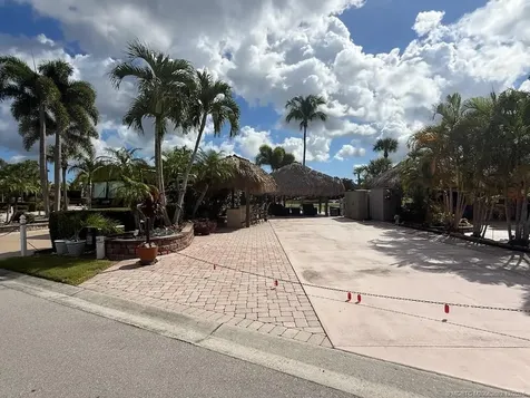 469 NW Sandtrap Lane Port St Lucie FL 34986