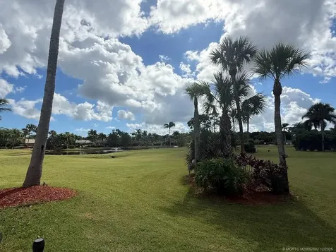 469 NW Sandtrap Lane Port St Lucie FL 34986