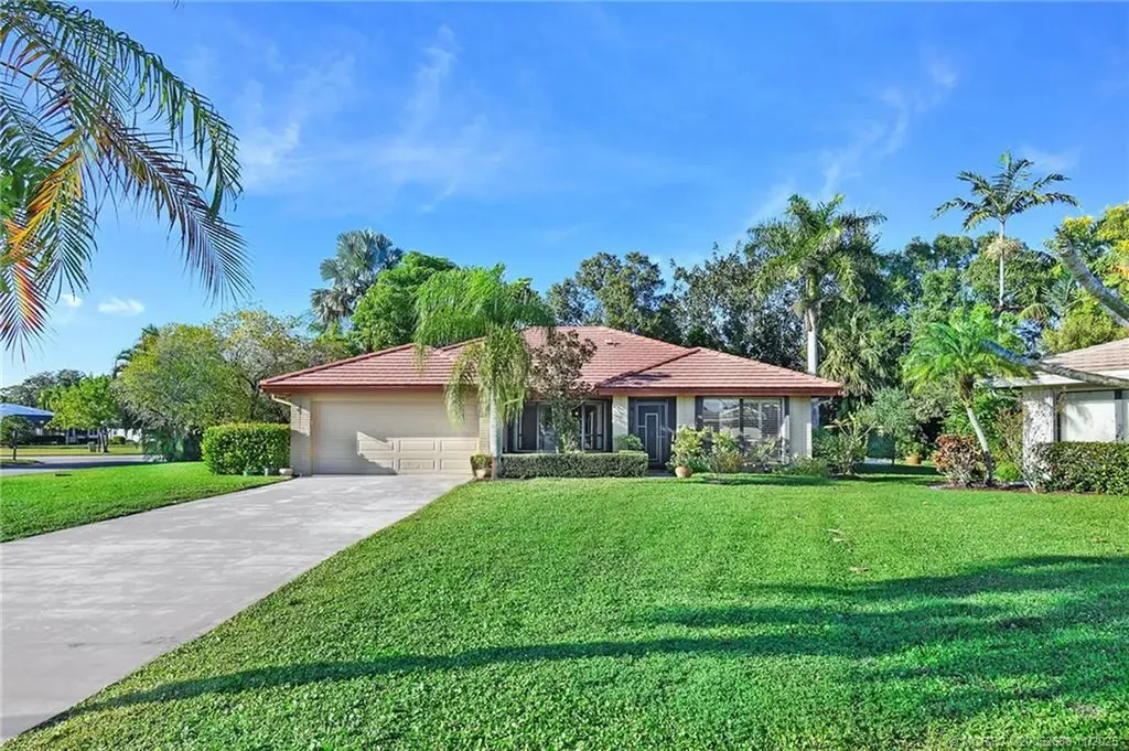 2225 SW Creekside Drive Palm City FL 34990